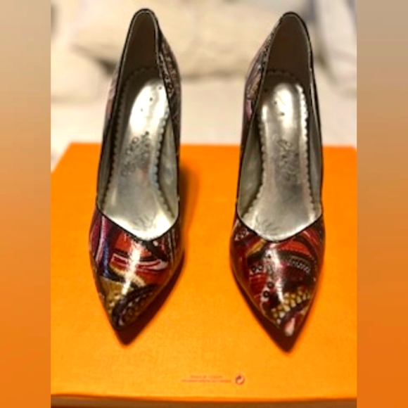 Naughty Monkey Multi Colored Pump Size 9 - Picture 4 of 4